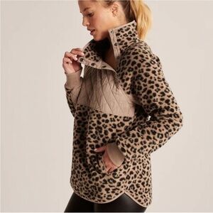 Abercrombie Leopard Asymmetrical Snap-Up Fleece XXS